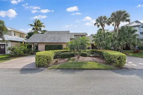 4230 NE Joes Point Road Stuart FL 34996