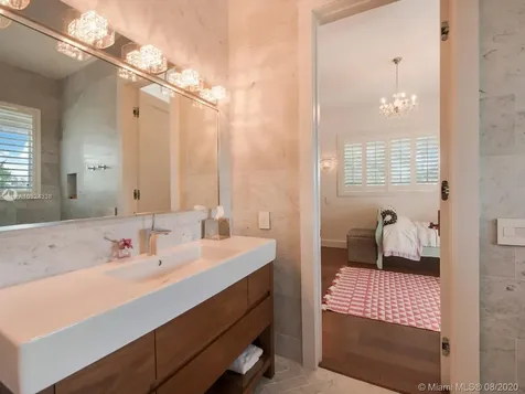 690 Allendale Road Key Biscayne FL 33149