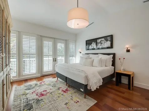 690 Allendale Road Key Biscayne FL 33149