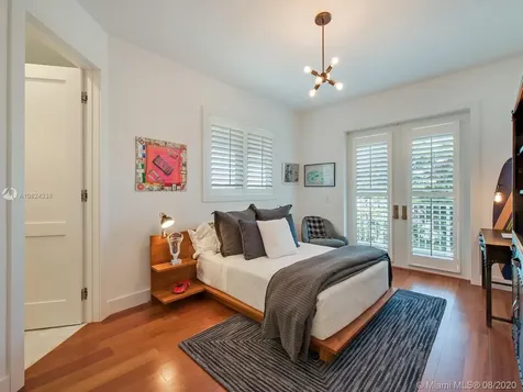 690 Allendale Road Key Biscayne FL 33149