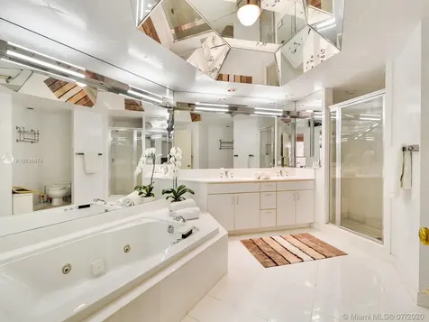 2800 Island Boulevard Aventura FL 33160