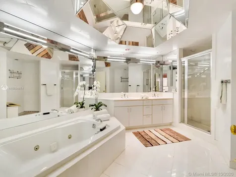2800 Island Boulevard Aventura FL 33160