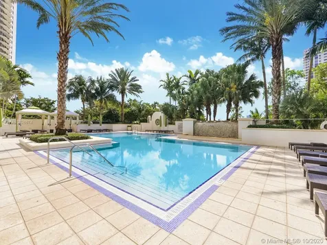 2800 Island Boulevard Aventura FL 33160