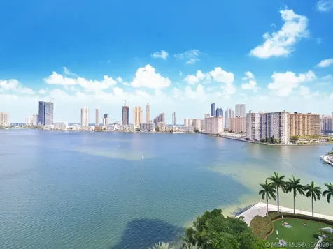 2800 Island Boulevard Aventura FL 33160