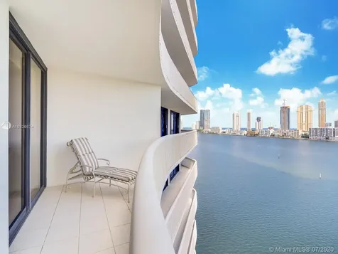 2800 Island Boulevard Aventura FL 33160