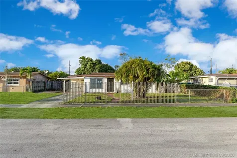 5335 NW 181st Terrace Miami Gardens FL 33055