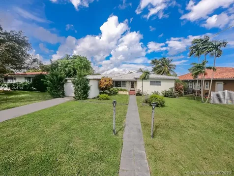 1025 Hunting Lodge Drive Miami Springs FL 33166