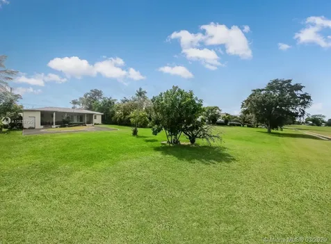 1025 Hunting Lodge Drive Miami Springs FL 33166