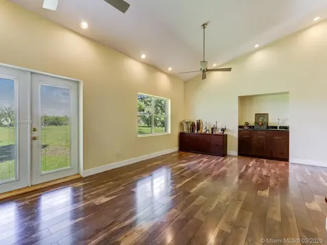 18600 SW 152nd Avenue Miami FL 33187