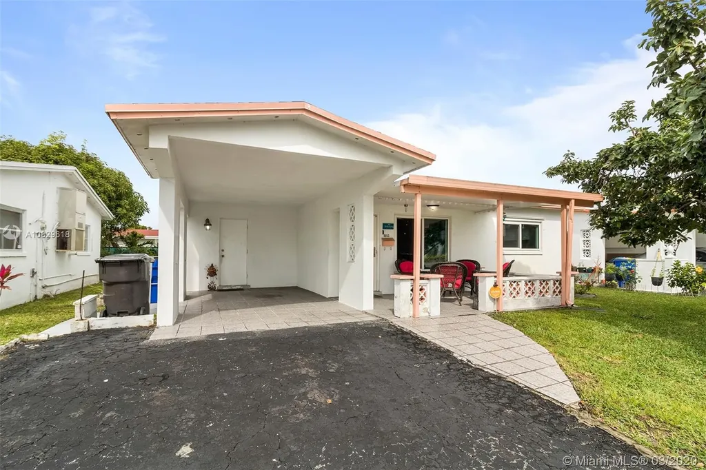 4853 NW 43rd Court Lauderdale Lakes FL 33319