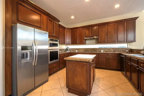 6556 NW 127th Terrace Parkland FL 33076