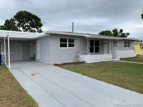 17831 Myrtle Lake Drive Miami Gardens FL 33056