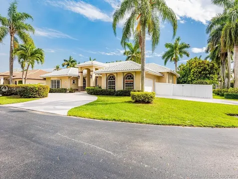 8198 SW 84th Terrace Miami FL 33143