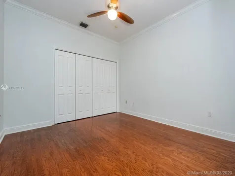 8198 SW 84th Terrace Miami FL 33143