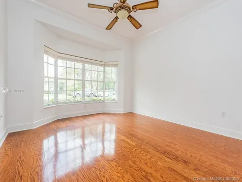 8198 SW 84th Terrace Miami FL 33143