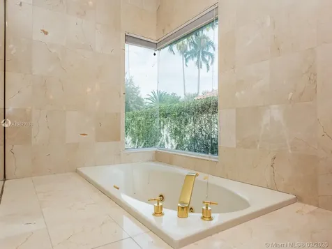 8198 SW 84th Terrace Miami FL 33143