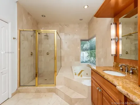 8198 SW 84th Terrace Miami FL 33143