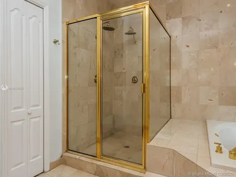 8198 SW 84th Terrace Miami FL 33143