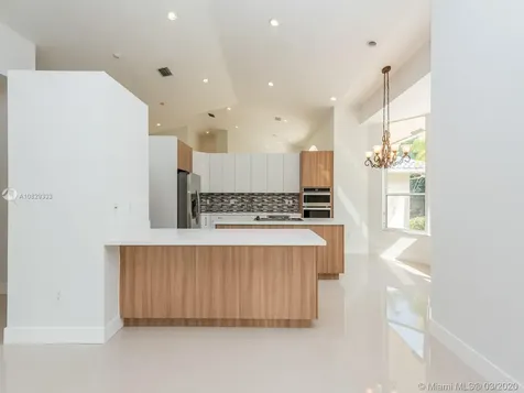 8198 SW 84th Terrace Miami FL 33143