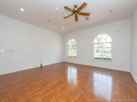 8198 SW 84th Terrace Miami FL 33143
