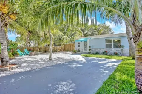 1332 NE 179th Street North Miami Beach FL 33162