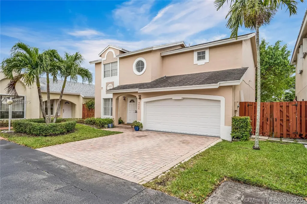 9886 NW 51st Terrace Doral FL 33178