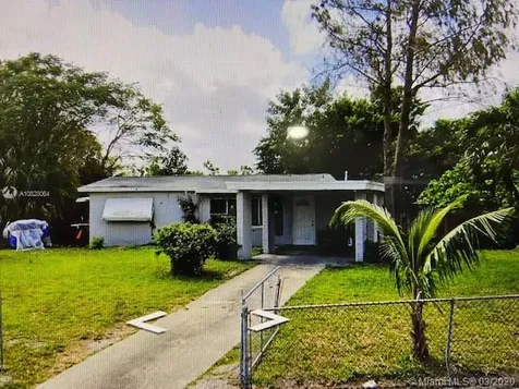 6100 SW 37th Court Davie FL 33314