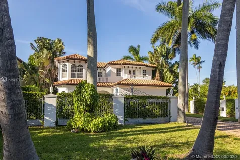 530 N Parkway Golden Beach FL 33160