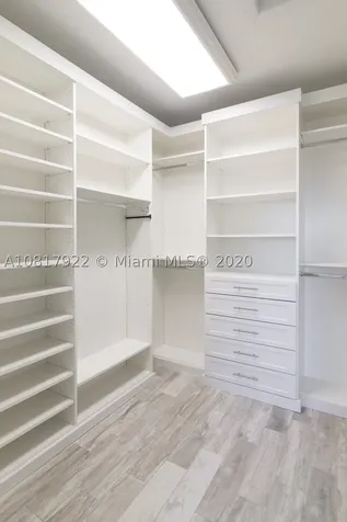 530 N Parkway Golden Beach FL 33160