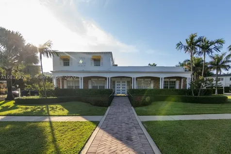 530 N Parkway Golden Beach FL 33160