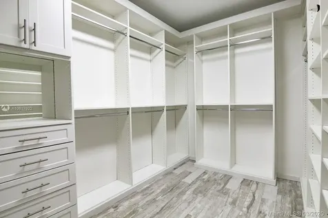 530 N Parkway Golden Beach FL 33160