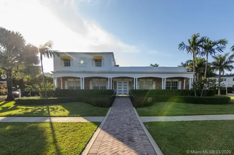 530 N Parkway Golden Beach FL 33160