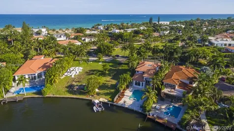 530 N Parkway Golden Beach FL 33160