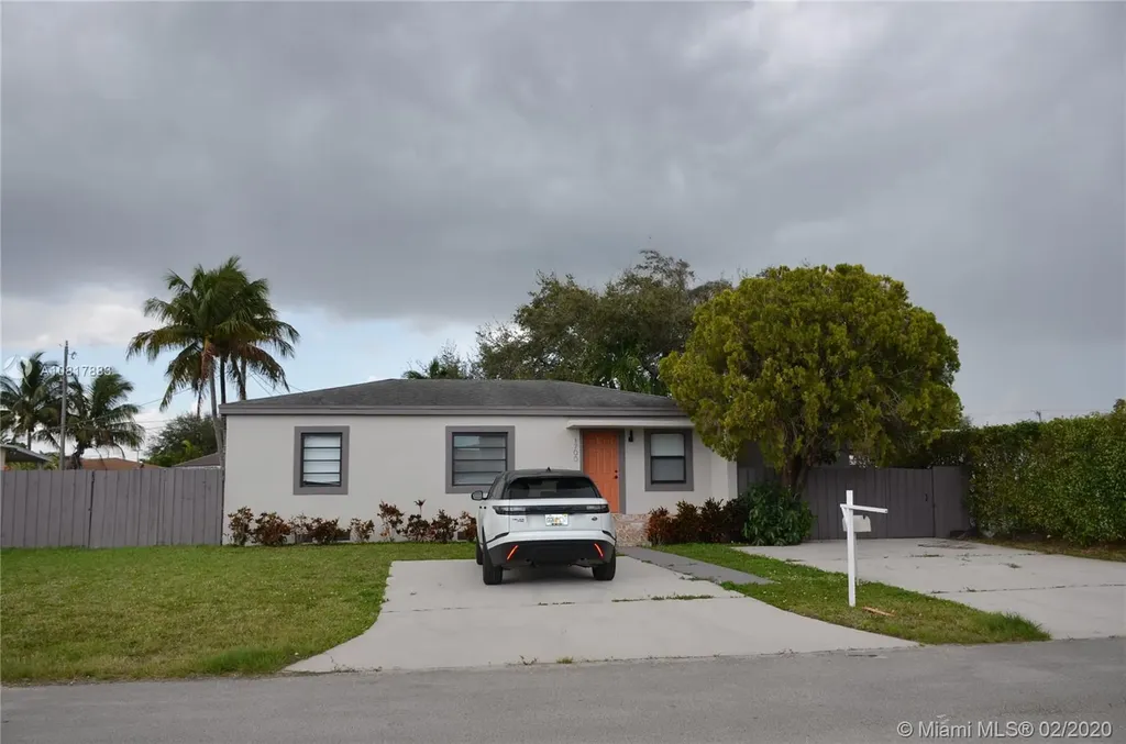 1700 SW 75th Ave Road Miami FL 33155
