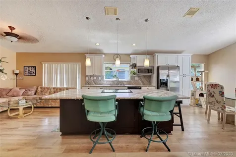 17464 NW 10th Street Pembroke Pines FL 33029