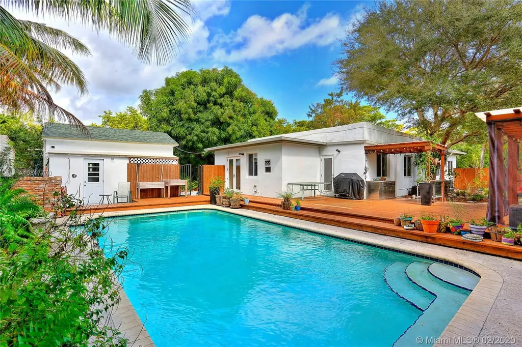 11220 NE 8th Court Biscayne Park FL 33161