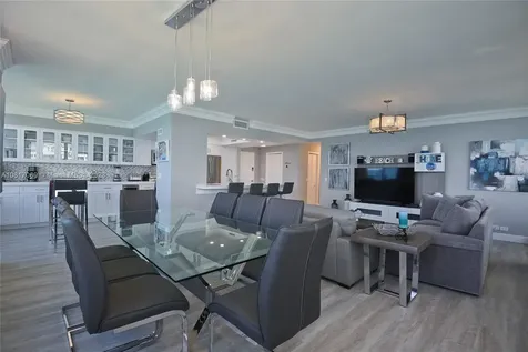 3505 S Ocean Drive Hollywood FL 33019