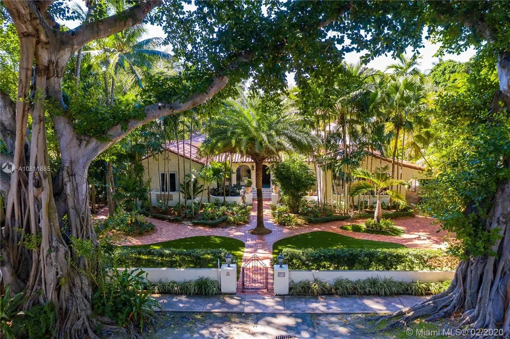 2710 Columbus Boulevard Coral Gables FL 33134