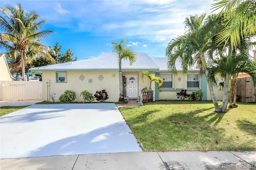 12214 SW 205th Terrace Miami FL 33177