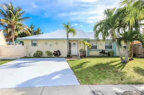 12214 SW 205th Terrace Miami FL 33177