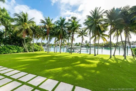 38 Indian Creek Island Road Indian Creek FL 33154