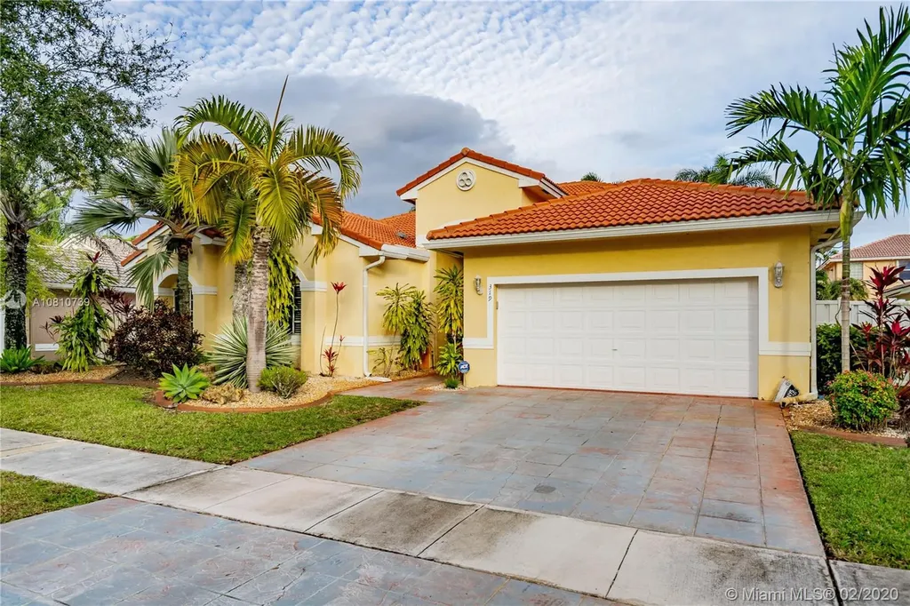 319 SW 185th Way Pembroke Pines FL 33029