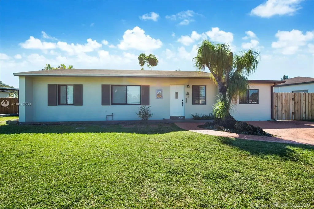 7460 SW 33rd Street Miami FL 33155