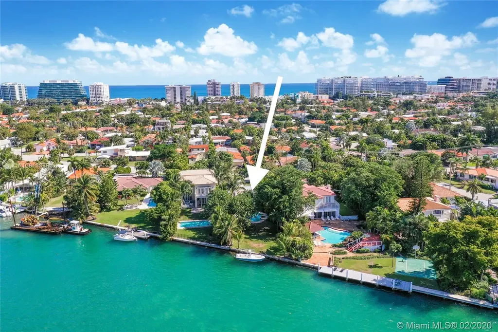 9234 Bay Drive Surfside FL 33154