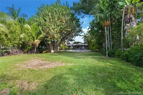 9234 Bay Drive Surfside FL 33154