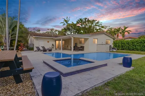 13980 Lake George Court Miami Lakes FL 33014