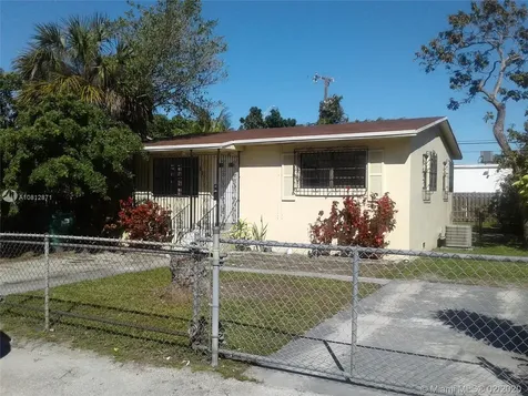 811 NW 118th Street Miami FL 33168
