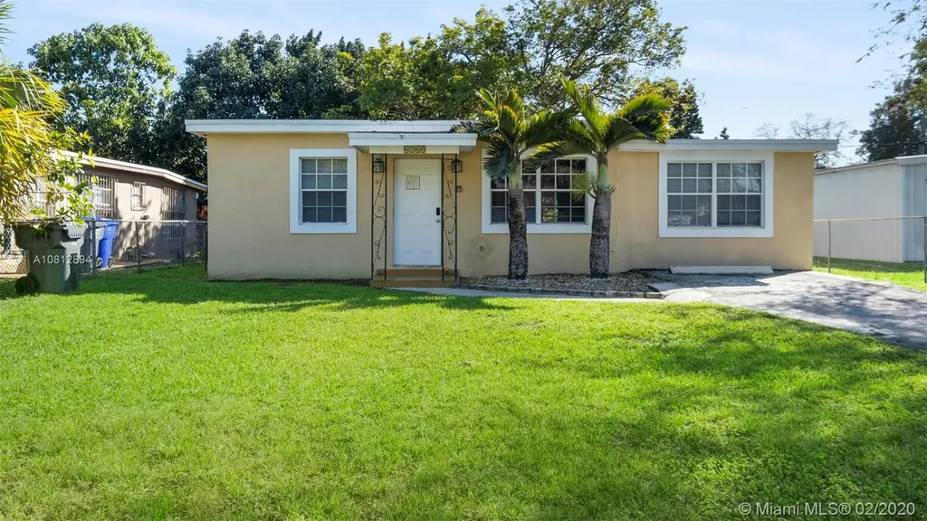 6360 Rodman Street Hollywood FL 33023