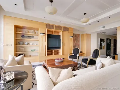 20165 NE 39th Place Aventura FL 33180