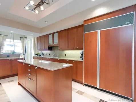 20165 NE 39th Place Aventura FL 33180